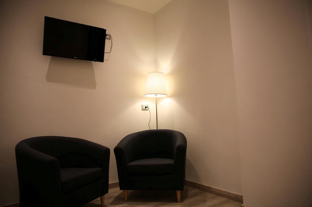 Bb Roma Centroest Bed & Breakfast - Rome — Photos 2
